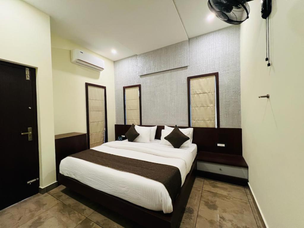 Pabis Luxurious Stay Vythiri Exterior photo